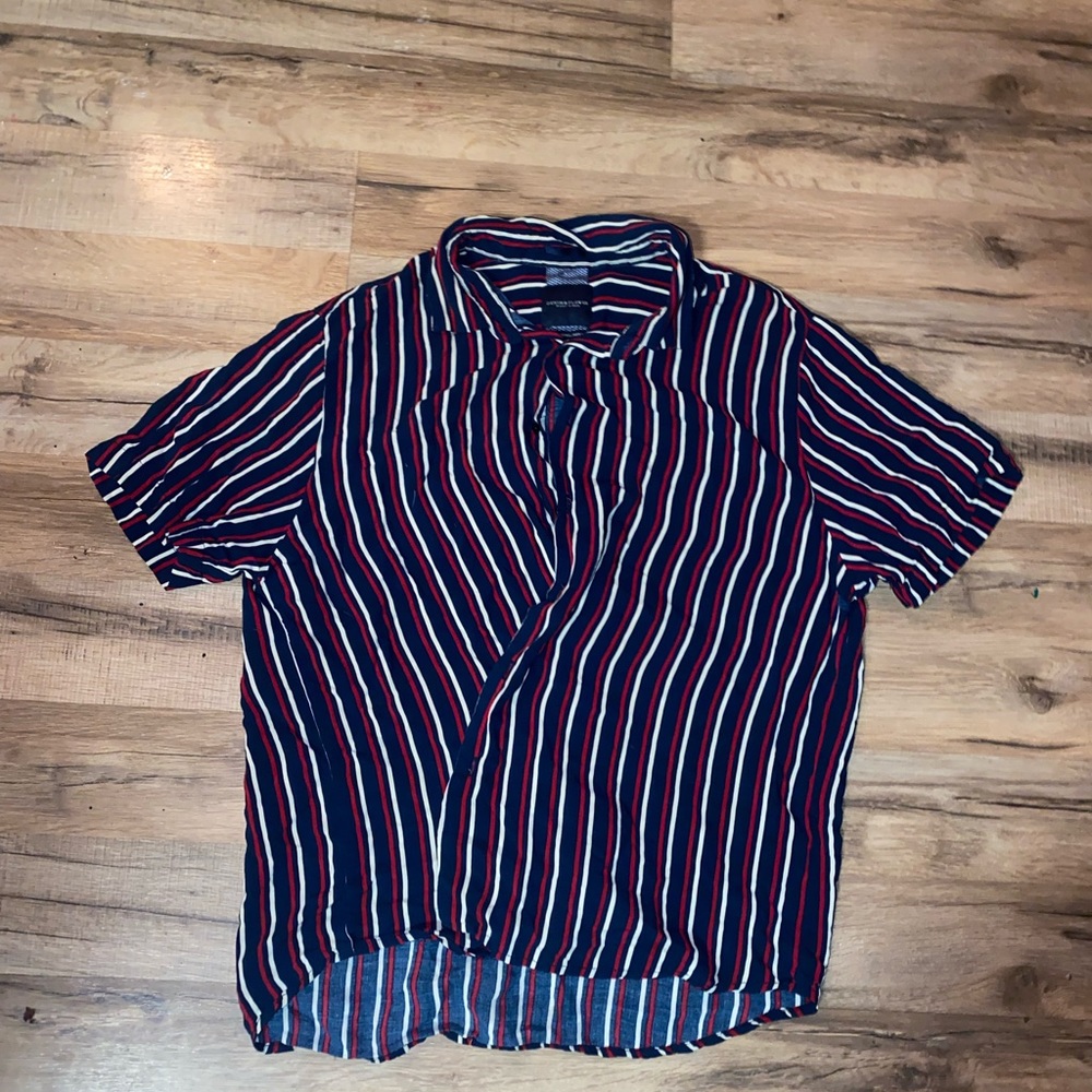 Shirt sleeve button up